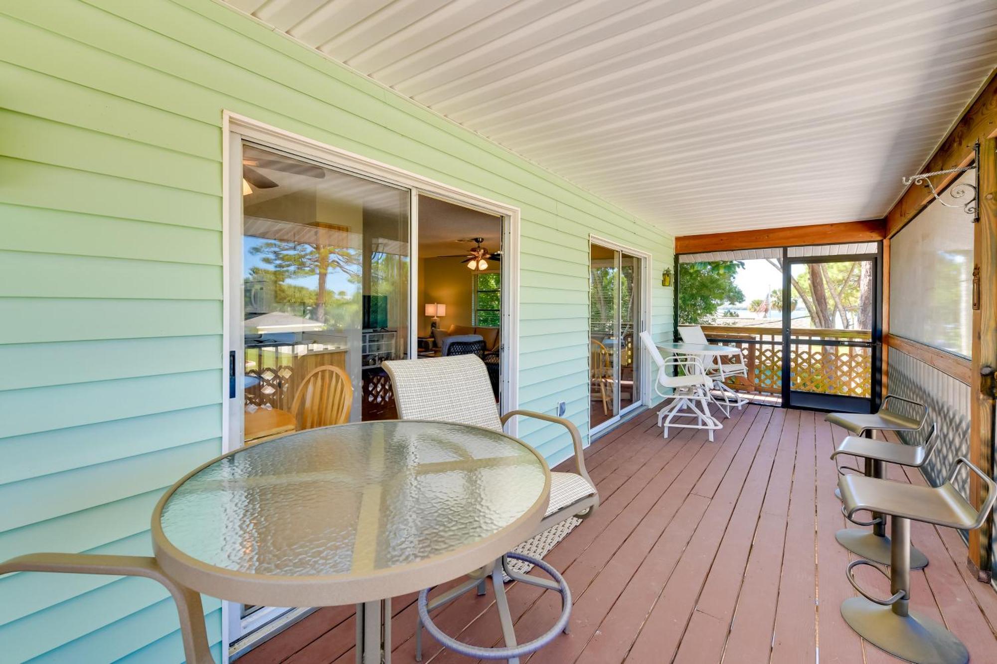Coastal Oasis With Shared Pool, 2 Mi To Beach! Englewood Eksteriør billede