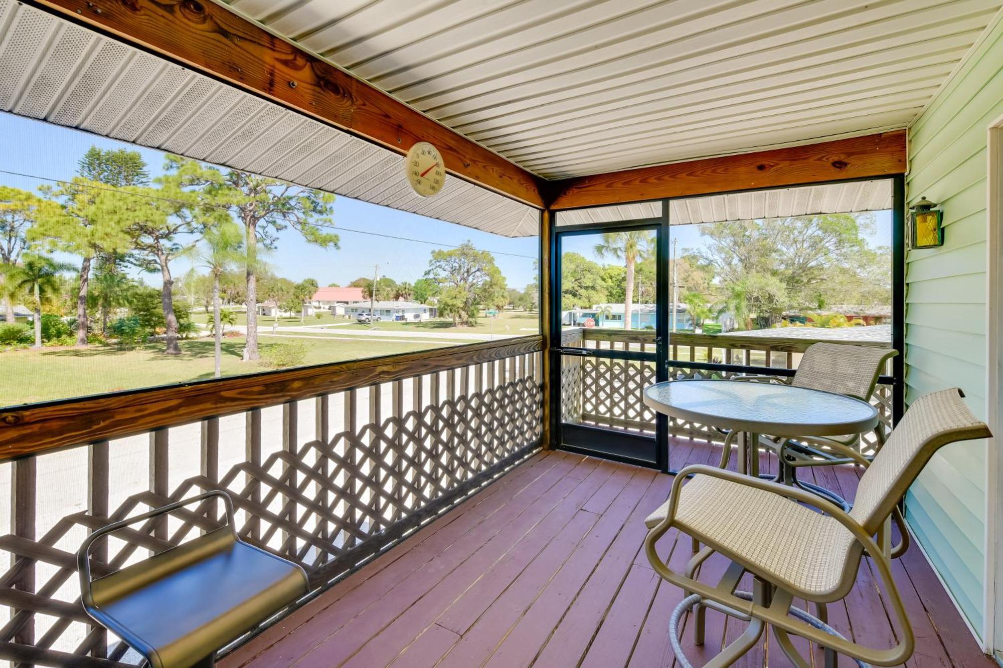 Coastal Oasis With Shared Pool, 2 Mi To Beach! Englewood Eksteriør billede